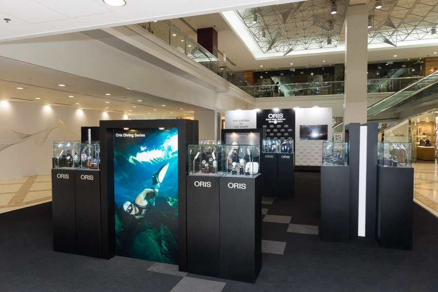 oris-luxury-roadshow-exhibition-event-contractor